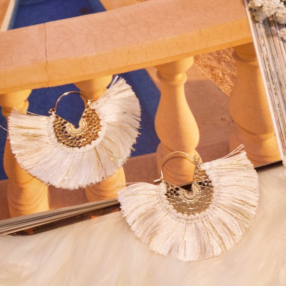 Fan Fringe Earrings - Picture 2 of 2